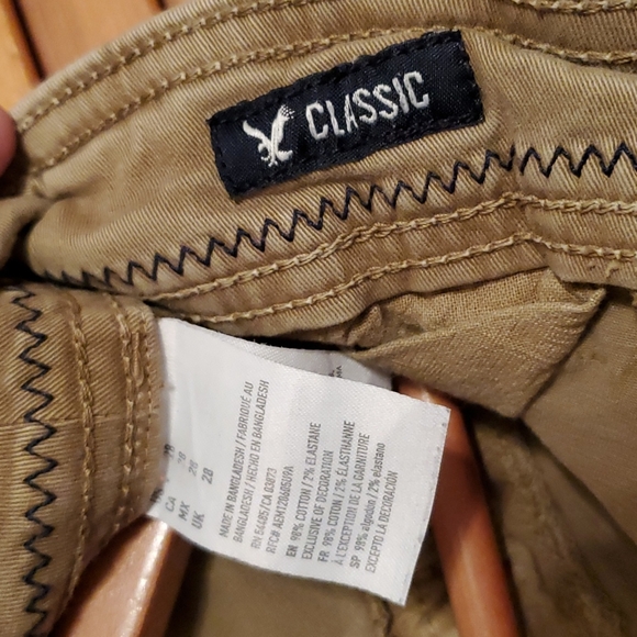 American Eagle Cargo Shorts - Picture 4 of 4